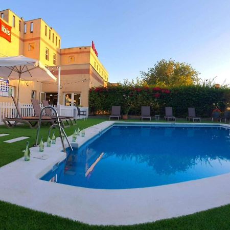 Ibis Jerez De La Frontera Cadiz Hotel Ngoại thất bức ảnh