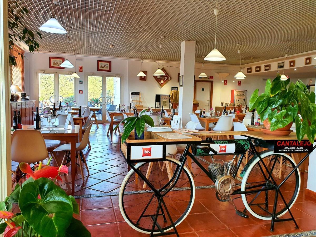 Ibis Jerez De La Frontera Cadiz Hotel Ngoại thất bức ảnh