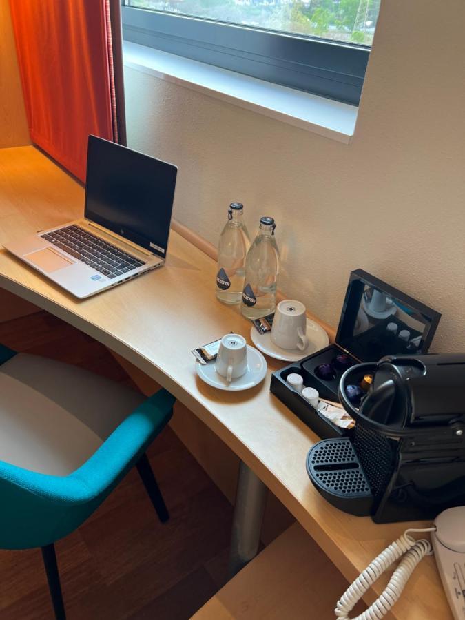 Ibis Jerez De La Frontera Cadiz Hotel Ngoại thất bức ảnh