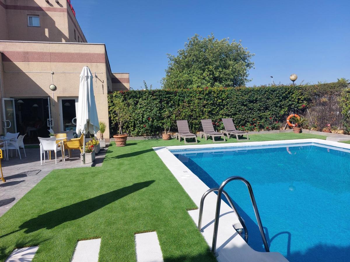 Ibis Jerez De La Frontera Cadiz Hotel Ngoại thất bức ảnh