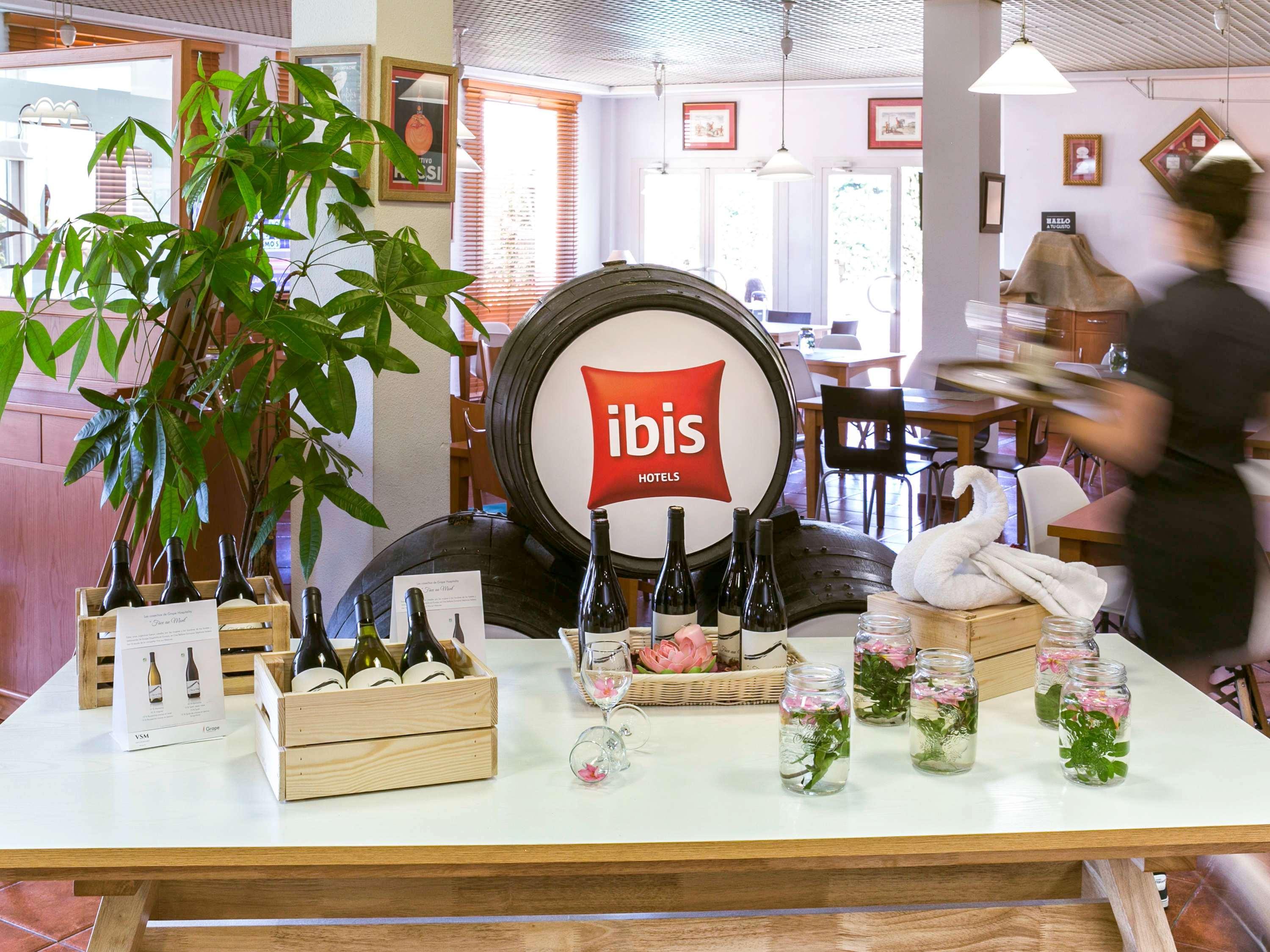 Ibis Jerez De La Frontera Cadiz Hotel Ngoại thất bức ảnh